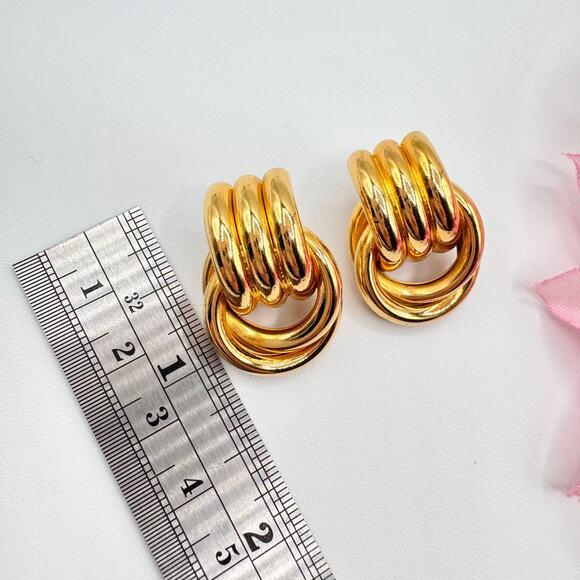 Vintage Knot Pipe Door Knocker Earrings Chunky Retro 80s 90s Gold Tone Runway - Picture 6 of 6